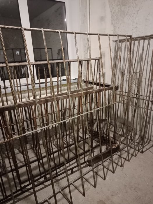 Продам решетки на окна металлические