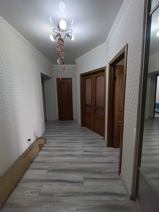 Продам 3 ком квартиру . Р-он Береке