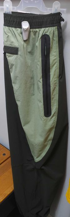 Панталон Nike M Tech WVN Pro Pant, размер XL - Чисто Нов, Оригинален (Светлозелен/Черен)
