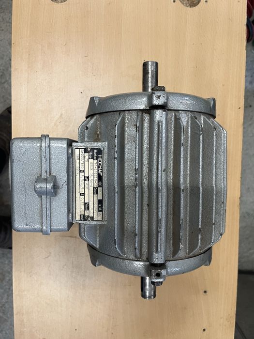 Motor electric de 0,75 kw