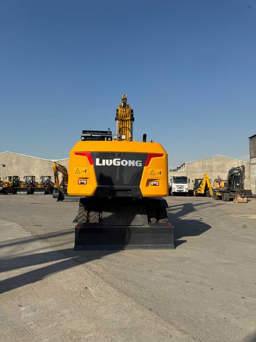 LiuGong — 22t ekskavator | Cummins + ZF | Orqa va yon kameralar bilan