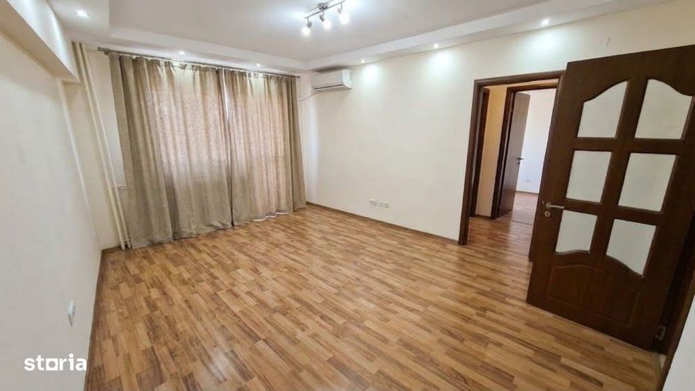Apartament 3 camere Piata Rosetti/Centru / imobil 1981