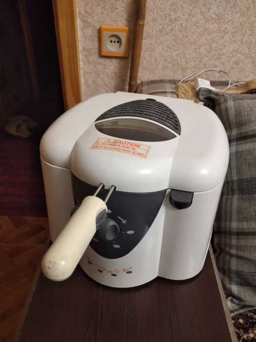 Продается фритюрница Entronic DF 2035