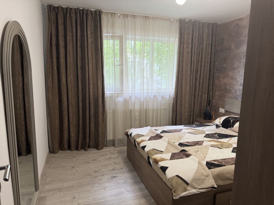 Vand apartament 53mp Craiovita parter