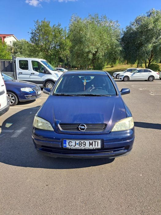 Vând Opel astra g