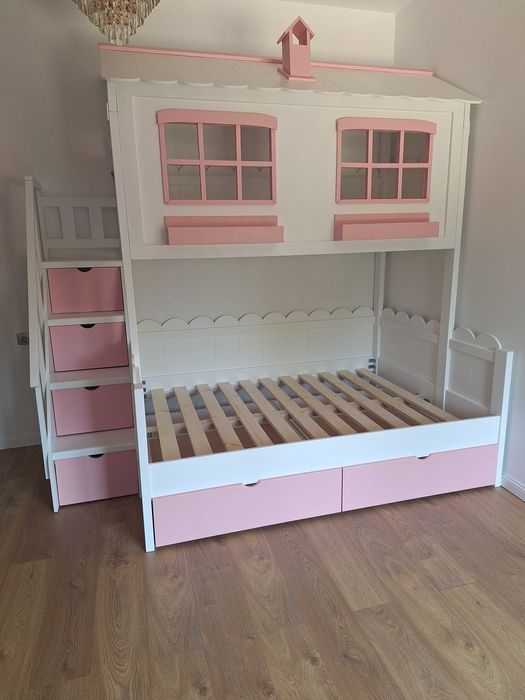 TRANSPORT GRATUIT.Pat tip casuta din lemn masiv. Cod 2813