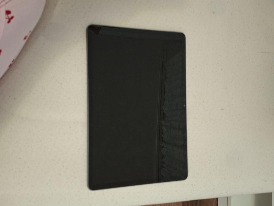 Vând tableta Huawei