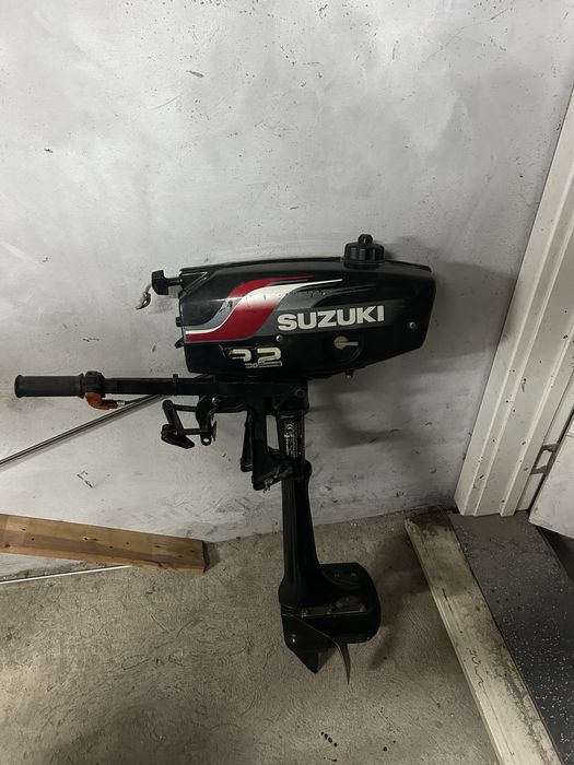 Извънбордов мотор- Suzuki DT 2.2