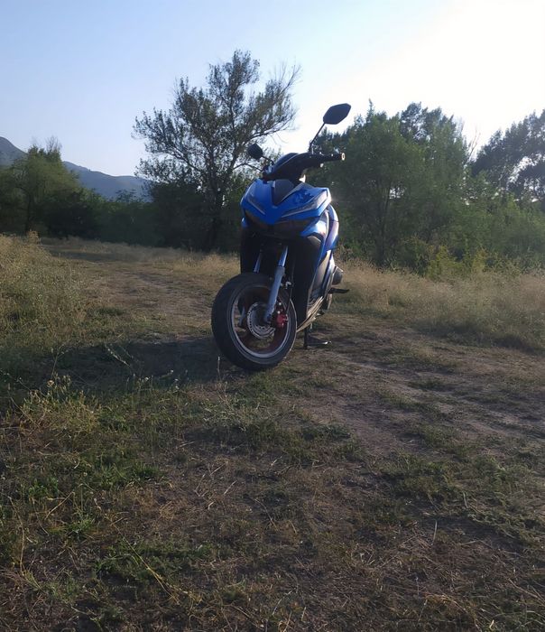 Продам скутер Honda click