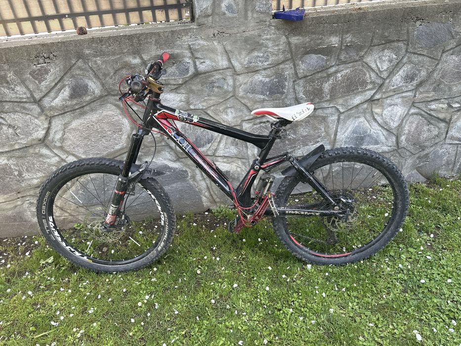 Vand bicicleta scott genius forty in stare impecabila (sunt dornic sa las din pret cu ajutorul negocierilor)