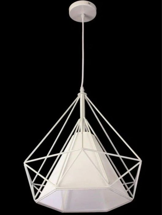 Продается новая люстра