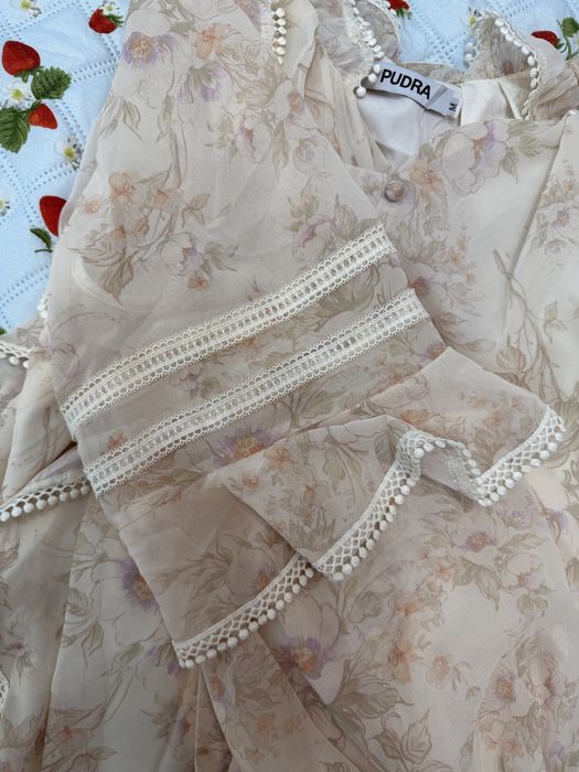 Женский костюм легкий