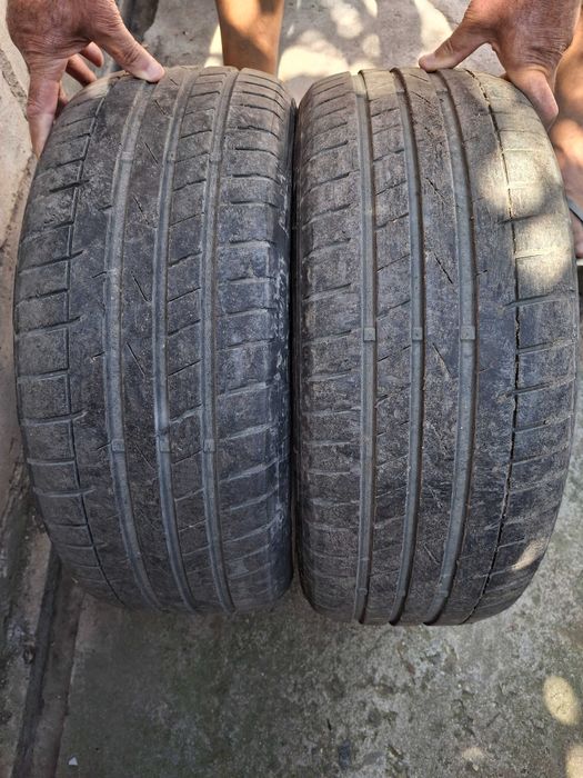 Гуми 3 бр. 215 50 17 летни