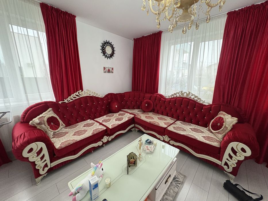 Vand coltar nou rosu.