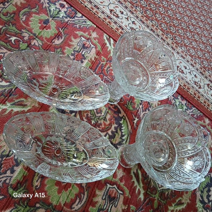 Xurustal idish.sotiladi