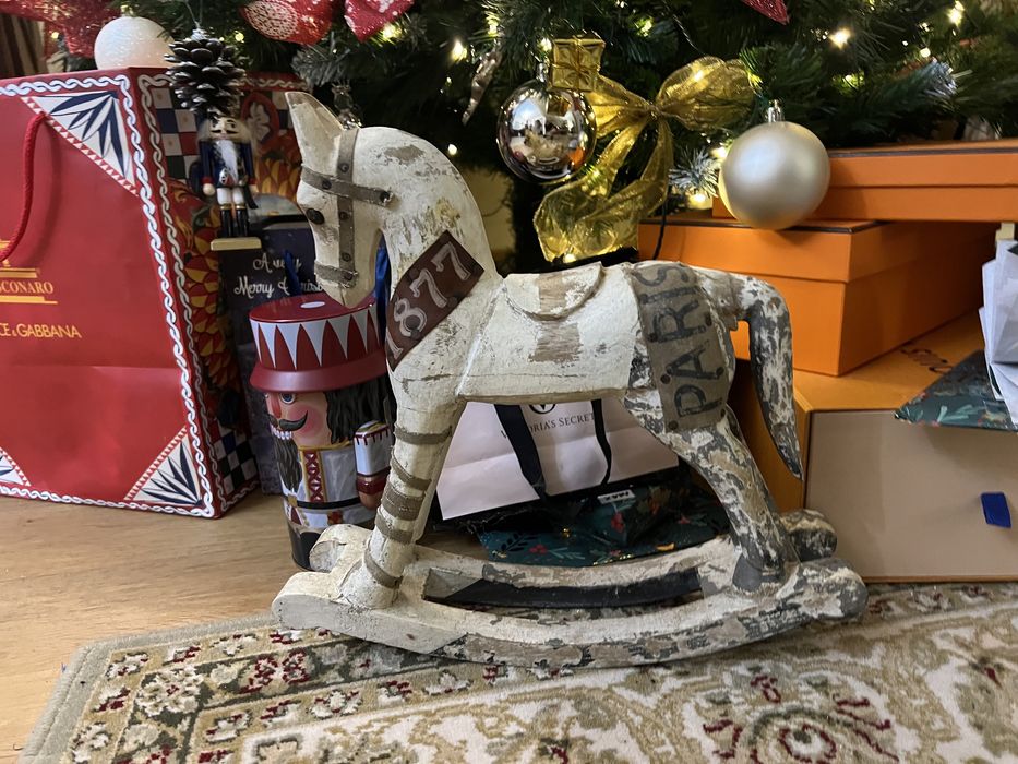 Calut lemn sculptat decorativ