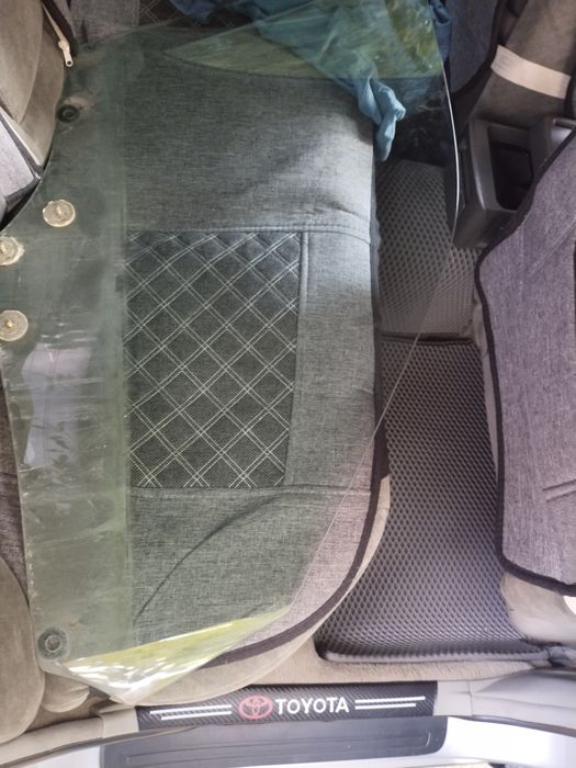 Продам передние окна на Чайзер 100