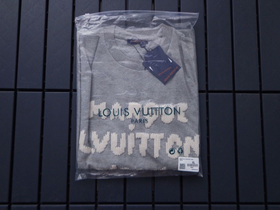 Мъжка тениска Louis Vuitton Embroidered Signature T shirt grey