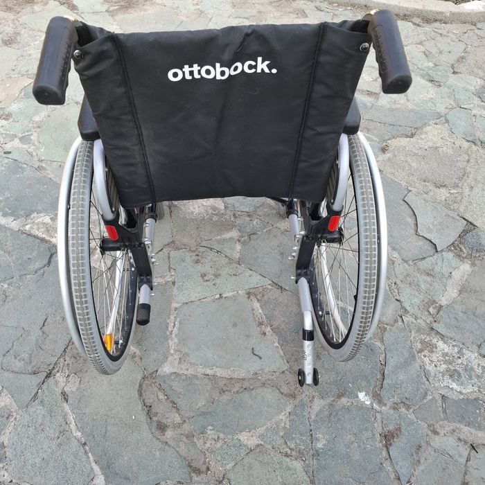 Инвалидная коляска