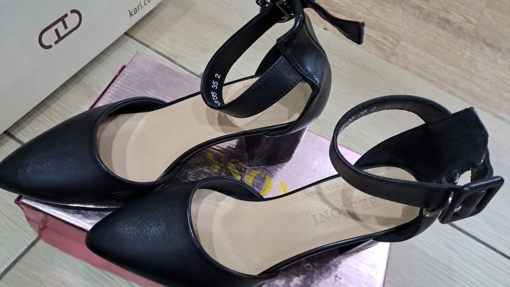 Продам женские туфли