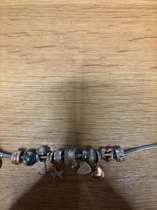 Оригинална гривна с 9бр талисмани Pandora