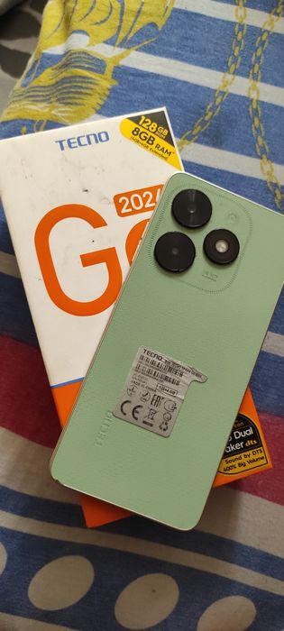 Телефон Tecno spark go