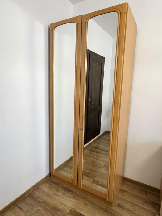 vand dulap lemn cu oglinzi