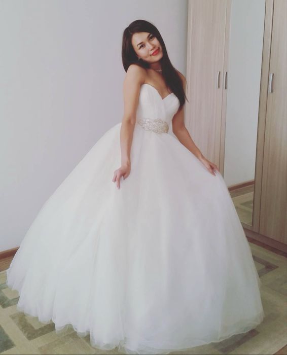 Свадебное платье