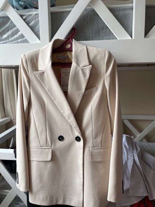 Женский брючный кастюм новый