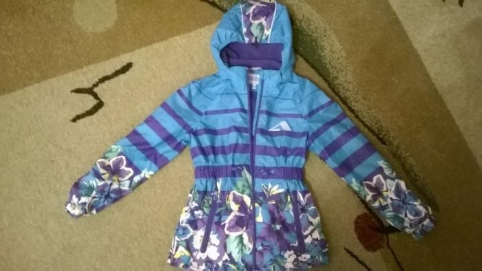 куртка для девочки 140