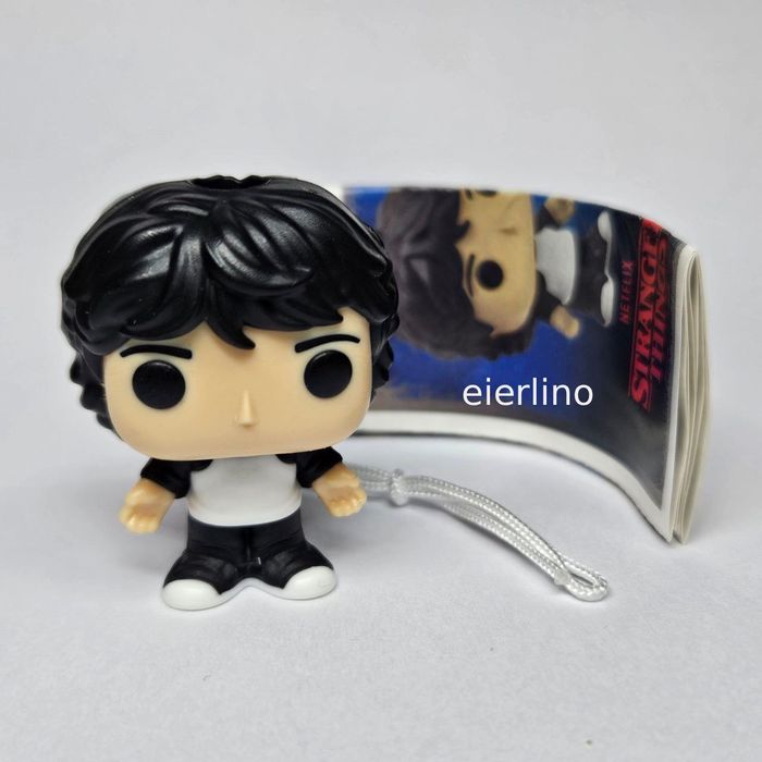 Stranger Things Kinder JOY фигури с книжки и въженца