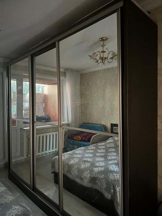 Продам спальный гарнитур