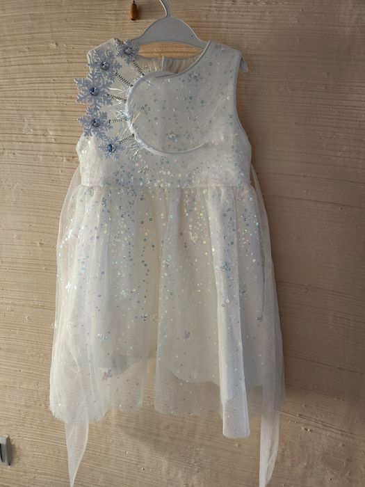 Продам нарядное платье детское