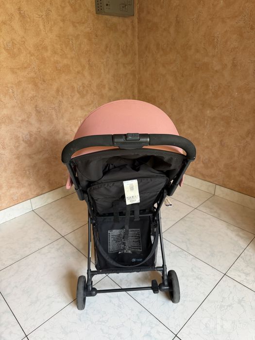 Graco — компактная прогулочная коляска