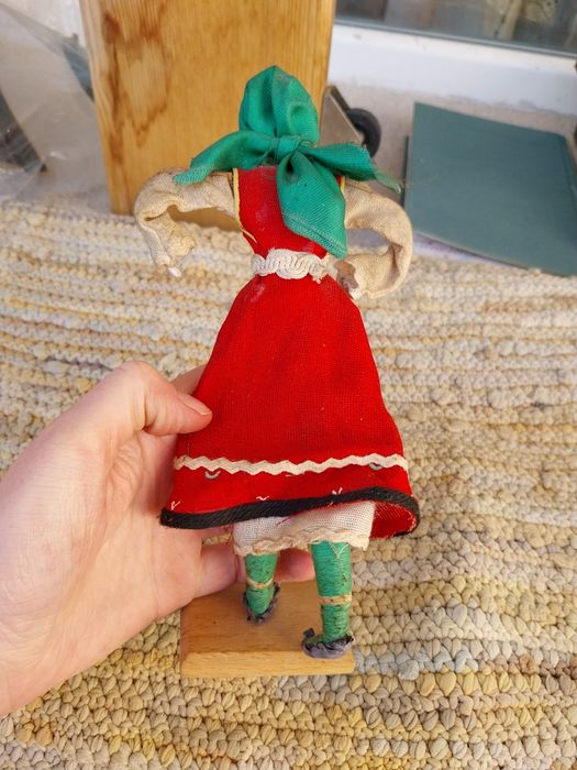 Битова кукла с носия - сувенир