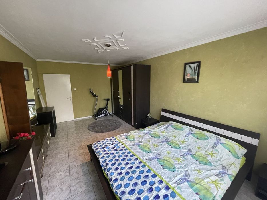 Продава се Тристаен апартамент в София, Надежда 2 - 95 кв.м за 2179 €/кв.м - Снимка #2