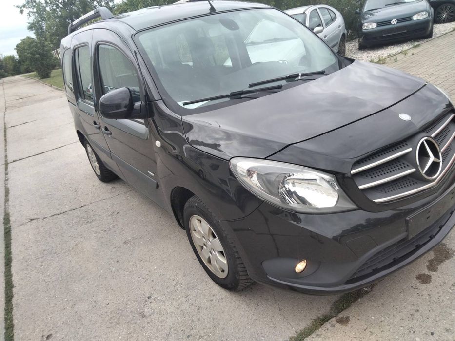Mercedes-Benz Citan

111 CDI Lang, Ван, Употребяван, За части, Видин