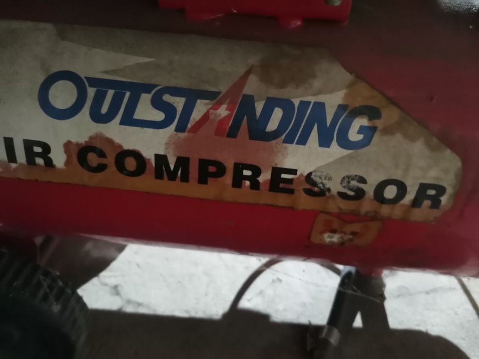 Продам компрессор
