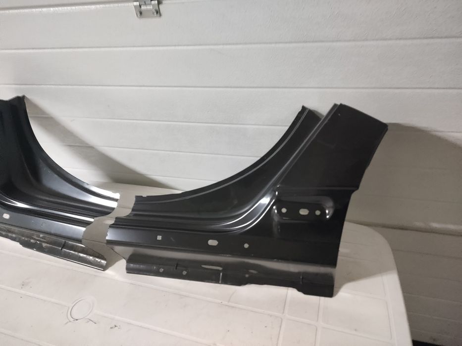 Aripa , prag pasaj  dreapta Dacia Duster 2018,2019,2020,2021