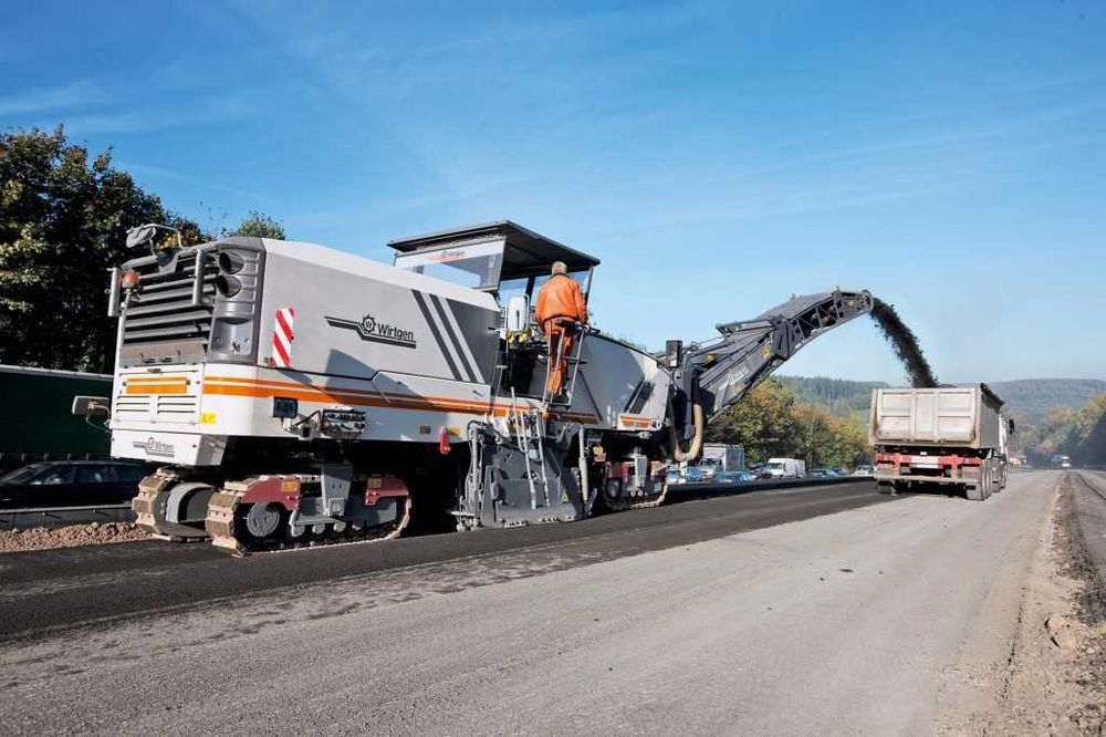 Inchiriere freza asfalt / beton - Freza pentru asfalt de inchiriat - Premium Utilaje - Bucuresti - Automacara