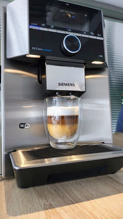 Espressor expresor Siemens EQ9 PLUS Connect Seria700 / 2 râșnițe