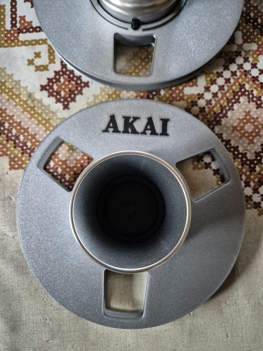 Naburi cu role de 18 (akai sony teac)