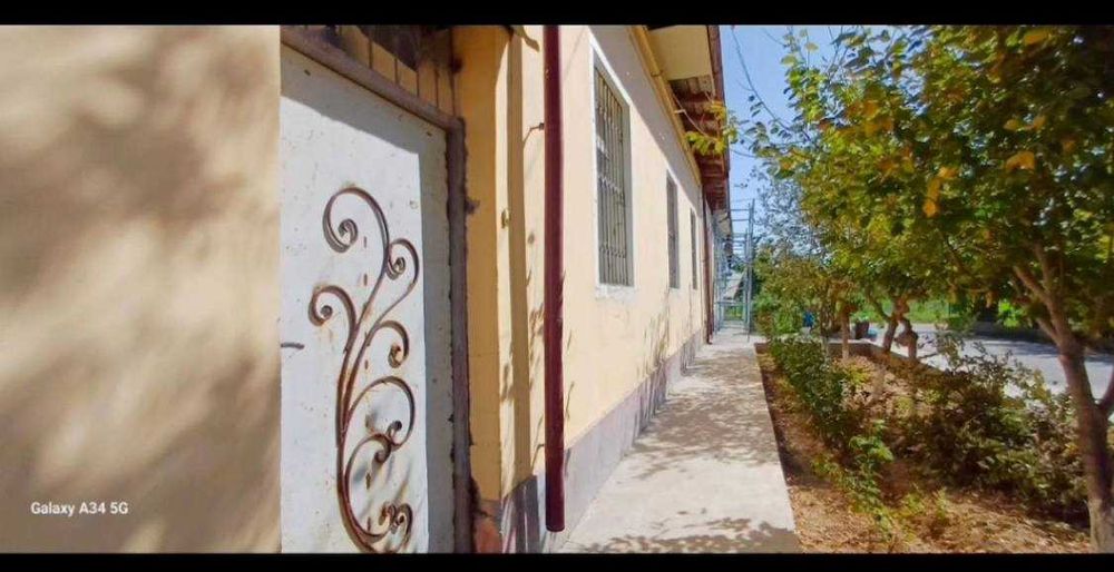 Уй (каттедж) сотилади