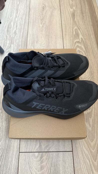 Продавам нови маратонки ADIDAS Terrex Agravic  GTX