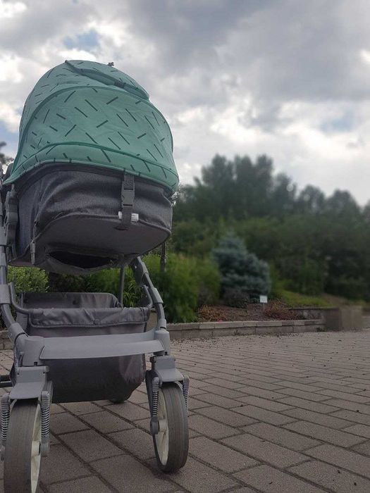 Продам коляску Joie 2в1