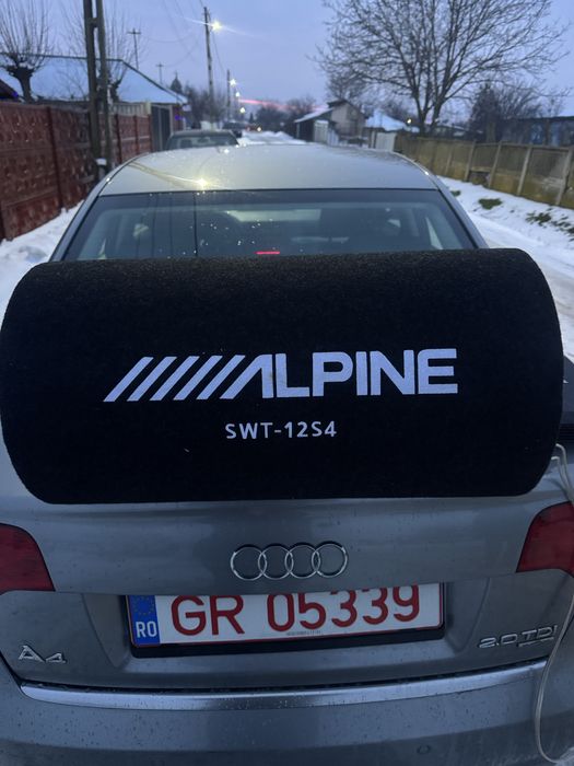Vând subwoofer alpine