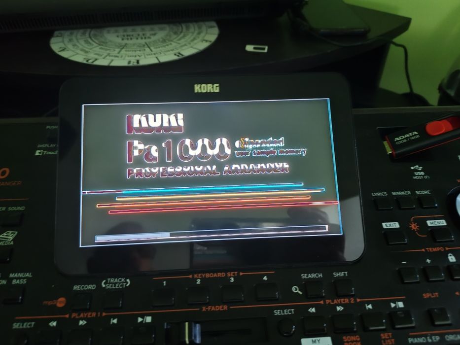 Korg pa 1000 în stare foarte bună! Preț fix!!!