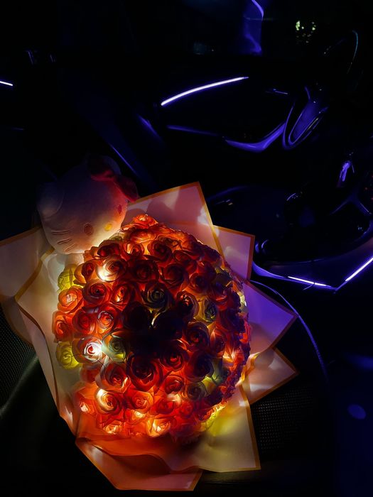 buchet din trandafiri de sapun cu jucarie