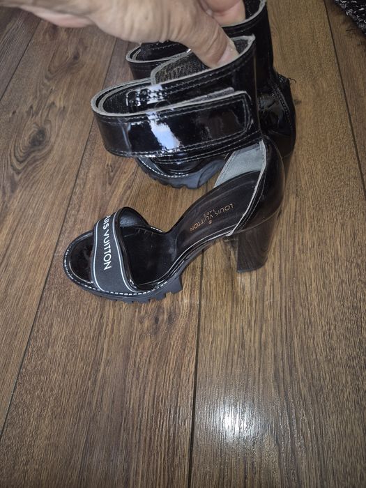 Liu.Jo кецове,LV обувки сандали,Moschino