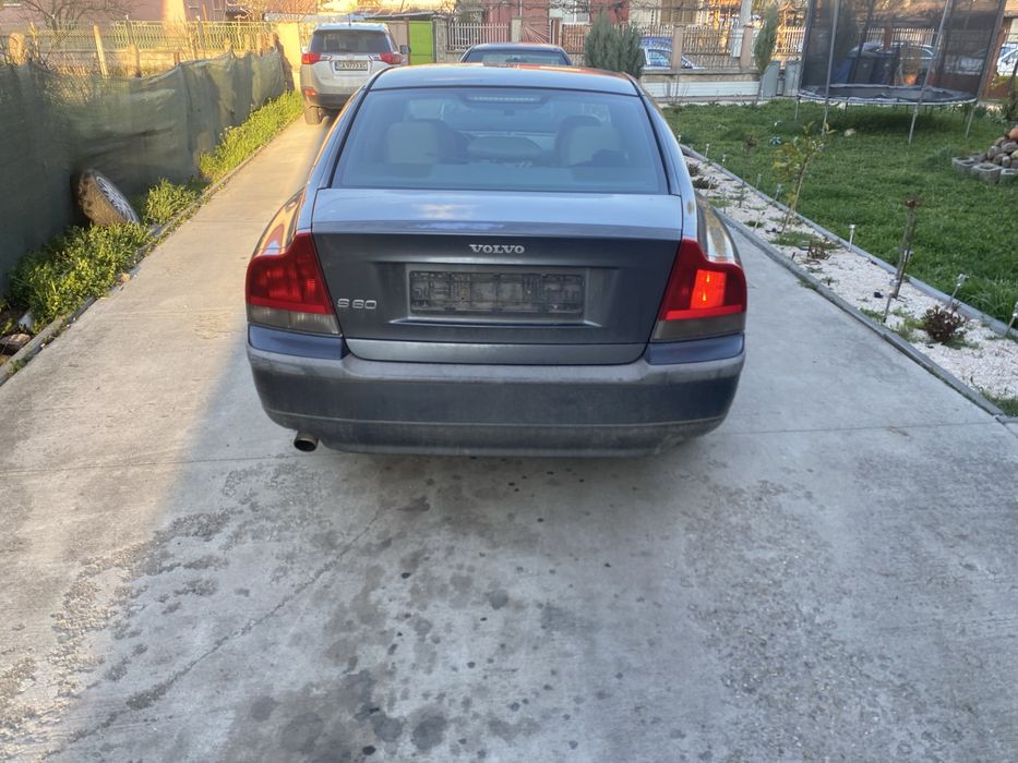Волво s60 2.4 на части